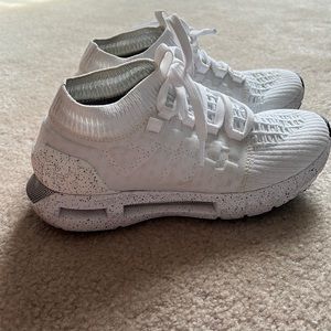White Under Armour Speedform 2.0 sneakers size 8